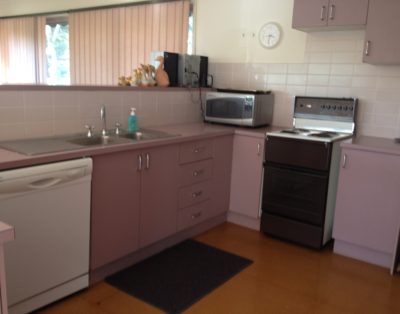 Leafy Longbeach Hideaway